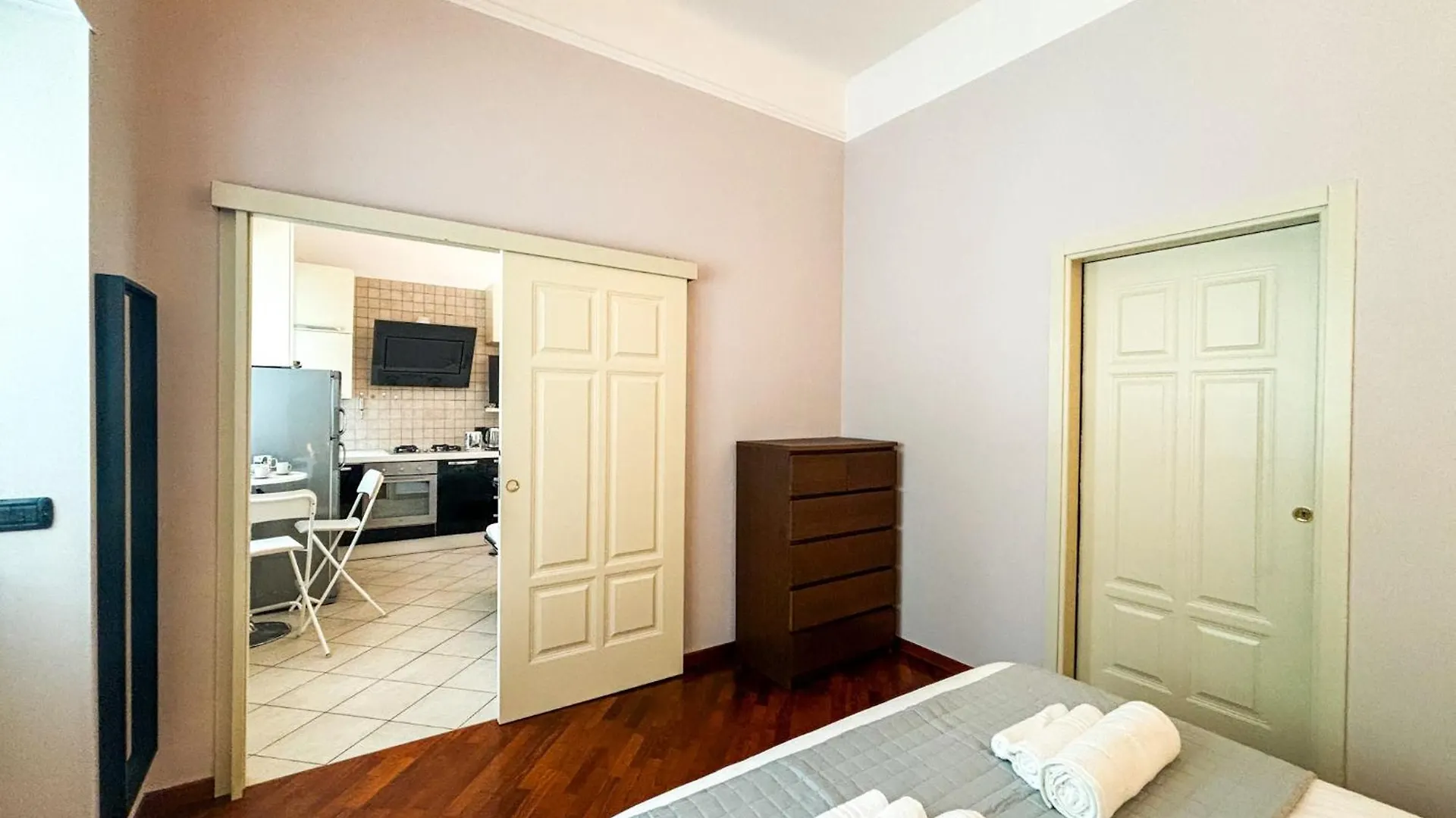 Apartman Appartamenti Nel Cuore Di Via Tortona Milánó Olaszország