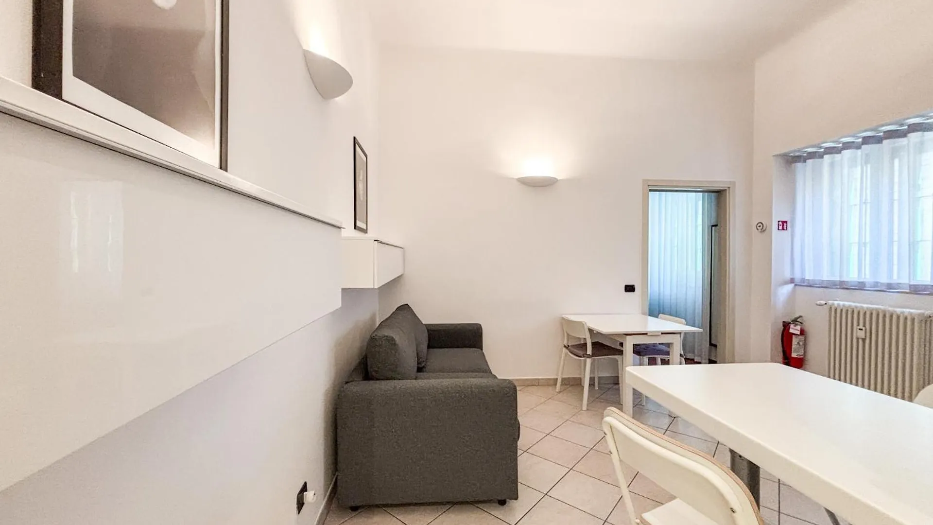 Appartamenti Nel Cuore Di Via Tortona Milánó 0*,