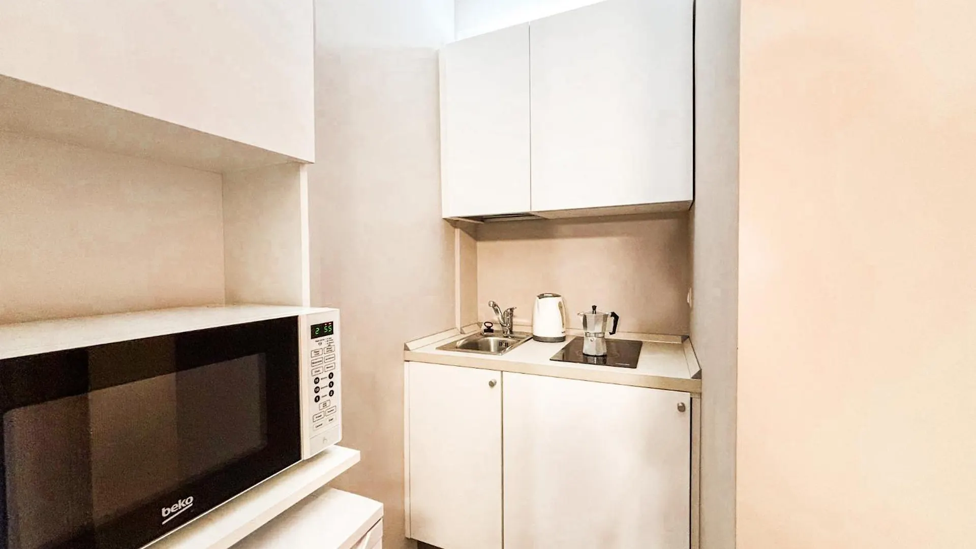 Appartamenti Nel Cuore Di Via Tortona Milánó Apartman